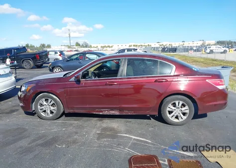 2010 Honda Accord 2.4 Lx z USA, uszkodzony, nr VIN 1HGCP2F35AA100971
